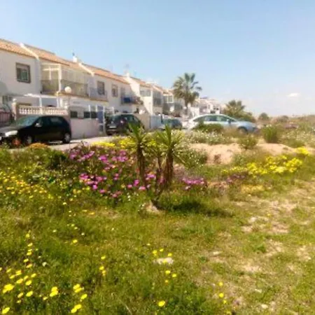 2 Bedrooms Appartement With Shared Pool And Terrace At Torrevieja Apartament